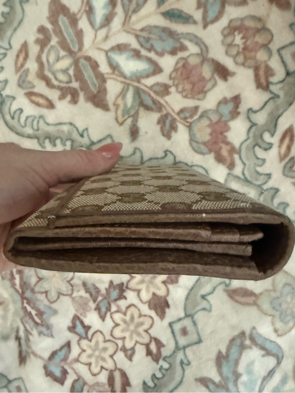 Gucci Brown Beige GG Supreme Continental Wallet - Picture 7 of 9